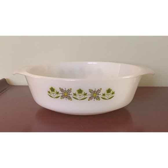 Green meadow number 437 glass big fire king casserole dish​ - Picture 1 of 6
